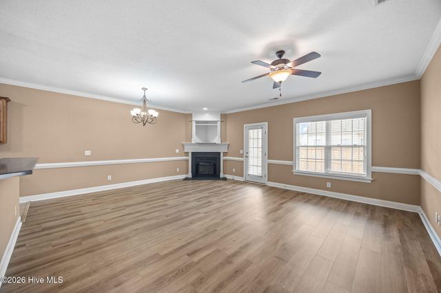 2001 Cambria Drive B, Greenville, NC 27834