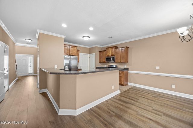 2001 Cambria Drive B, Greenville, NC 27834