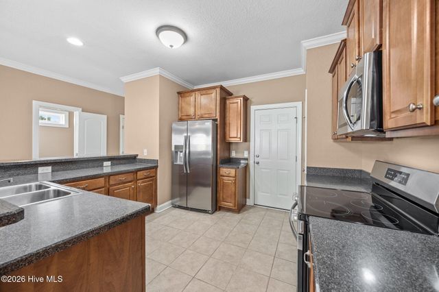 2001 Cambria Drive B, Greenville, NC 27834