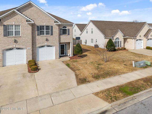 2001 Cambria Drive B, Greenville, NC 27834