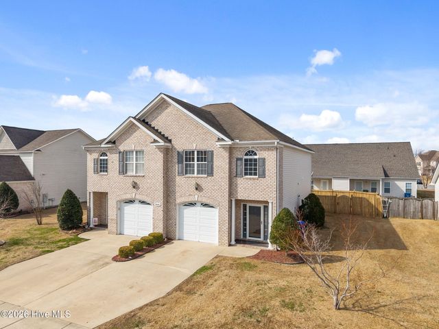 2001 Cambria Drive B, Greenville, NC 27834