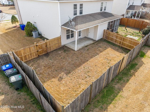 2001 Cambria Drive B, Greenville, NC 27834