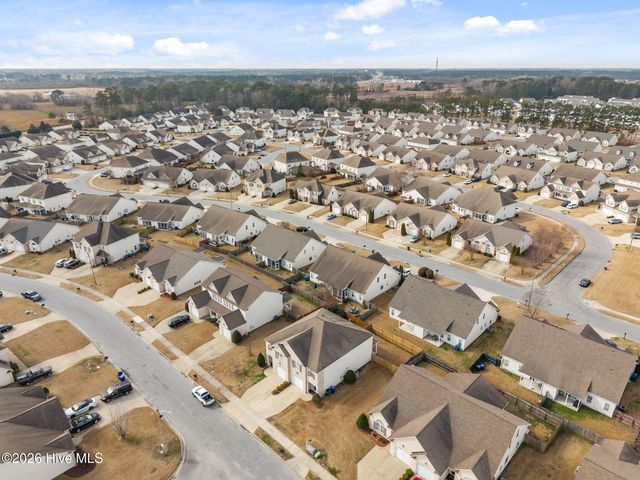 2001 Cambria Drive B, Greenville, NC 27834