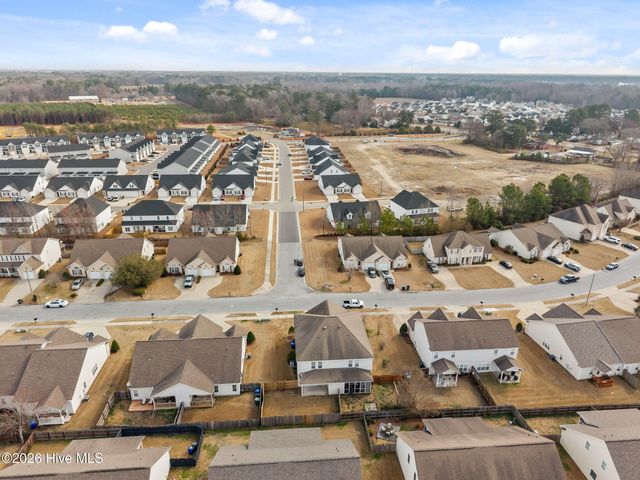 2001 Cambria Drive B, Greenville, NC 27834