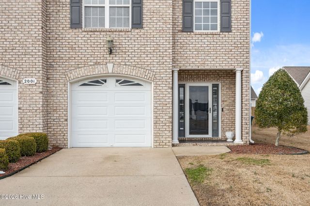 2001 Cambria Drive B, Greenville, NC 27834