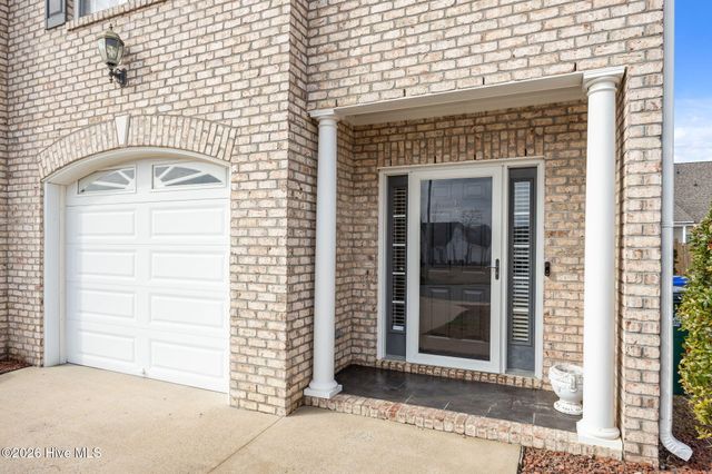 2001 Cambria Drive B, Greenville, NC 27834