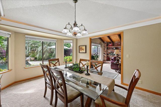 1200 Teak Ct, Roseville, CA 95661