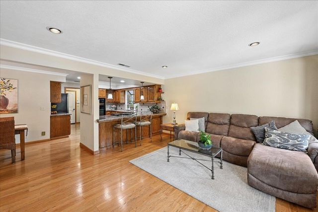 1200 Teak Ct, Roseville, CA 95661