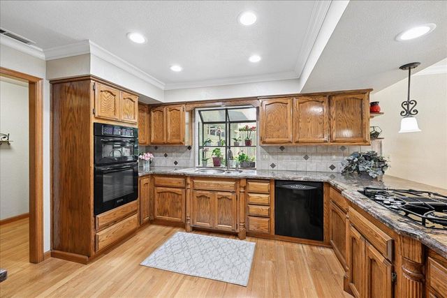 1200 Teak Ct, Roseville, CA 95661