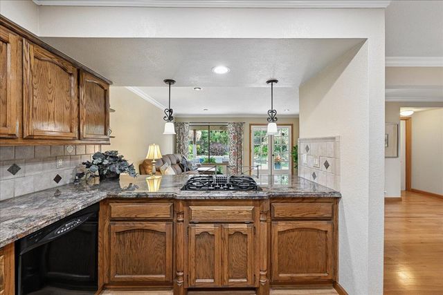 1200 Teak Ct, Roseville, CA 95661