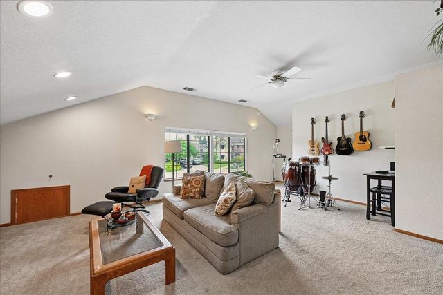 1200 Teak Ct, Roseville, CA 95661