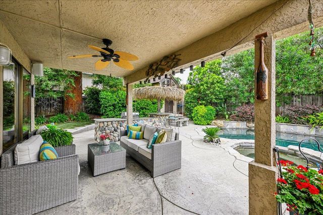 1200 Teak Ct, Roseville, CA 95661