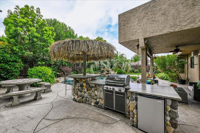 1200 Teak Ct, Roseville, CA 95661