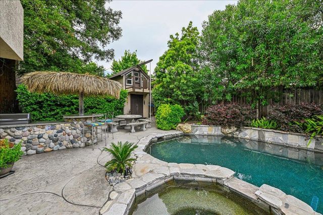 1200 Teak Ct, Roseville, CA 95661