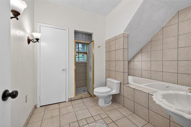 3327 Hickory Point, Gainesville, GA 30506