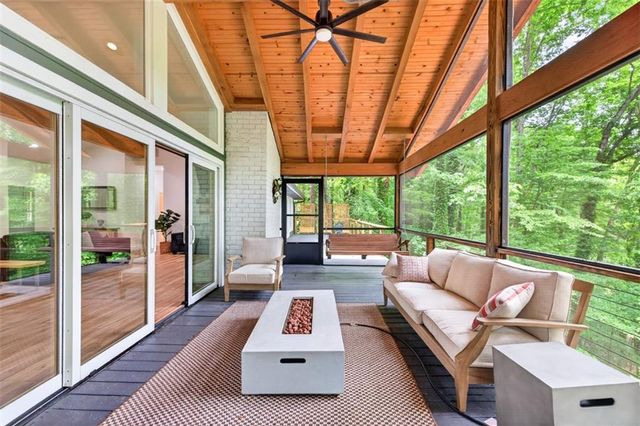 3327 Hickory Point, Gainesville, GA 30506