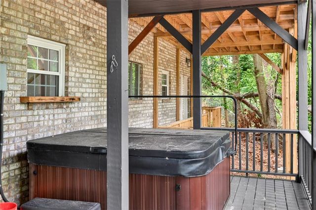 3327 Hickory Point, Gainesville, GA 30506