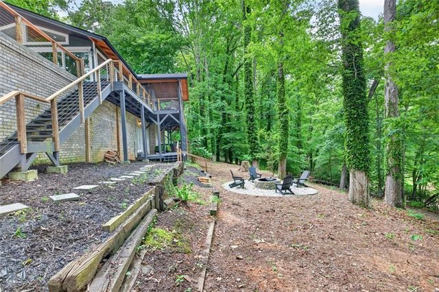 3327 Hickory Point, Gainesville, GA 30506