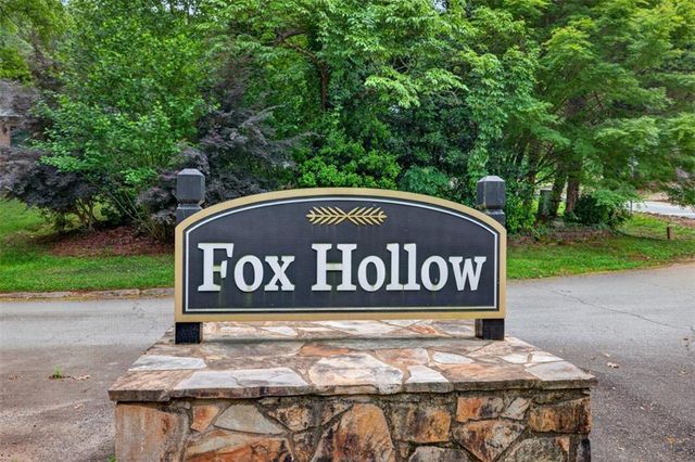 3327 Hickory Point, Gainesville, GA 30506