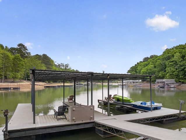 3327 Hickory Point, Gainesville, GA 30506