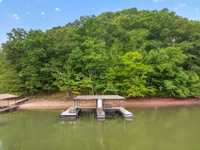 3327 Hickory Point, Gainesville, GA 30506