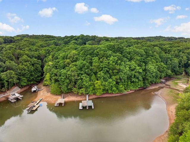 3327 Hickory Point, Gainesville, GA 30506