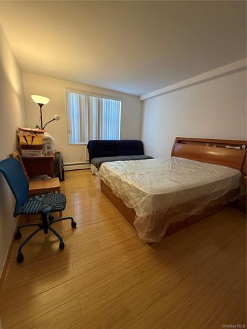 140-55 34 Avenue 4R, Flushing, NY 11354
