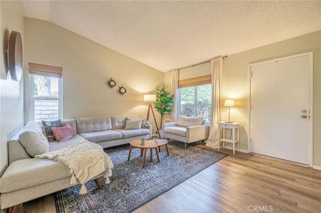 23540 Lampara, Valencia, CA 91355