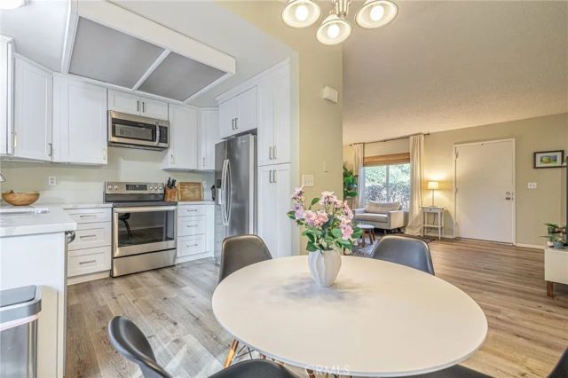 23540 Lampara, Valencia, CA 91355