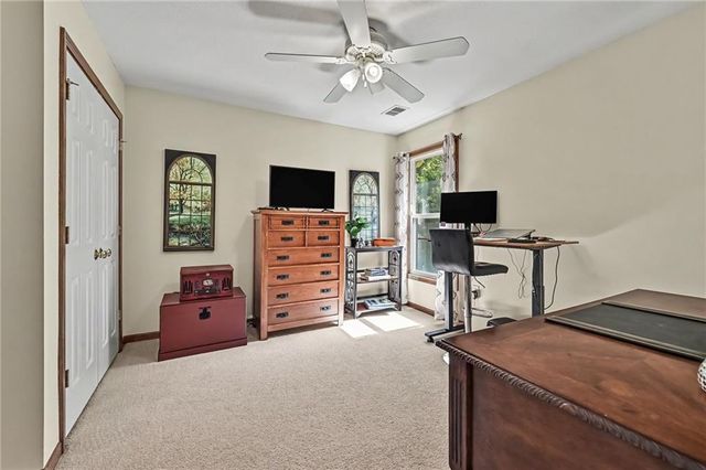 508 NE Hans Drive, Blue Springs, MO 64014