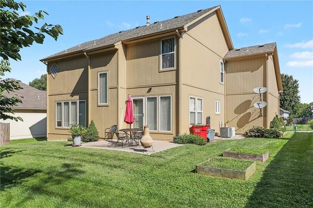 508 NE Hans Drive, Blue Springs, MO 64014