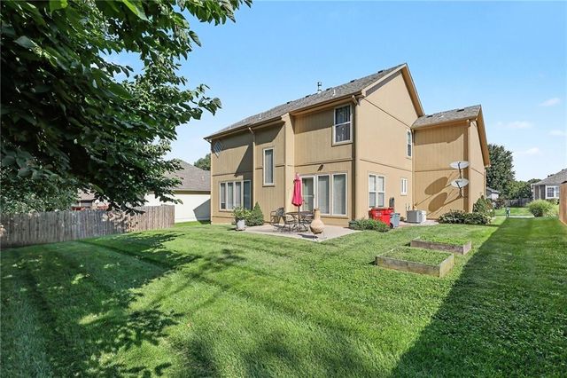 508 NE Hans Drive, Blue Springs, MO 64014