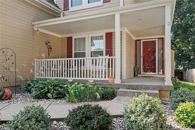 508 NE Hans Drive, Blue Springs, MO 64014