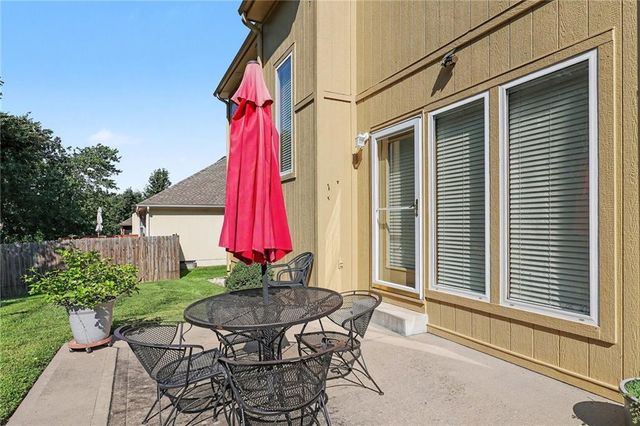 508 NE Hans Drive, Blue Springs, MO 64014