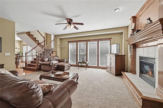 508 NE Hans Drive, Blue Springs, MO 64014
