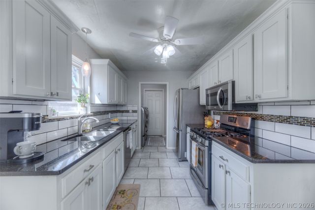 4113 S Date Avenue, Broken Arrow, OK 74011