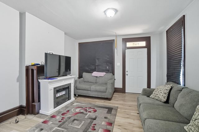 335 E 18th Avenue, 333, Columbus, OH 43201