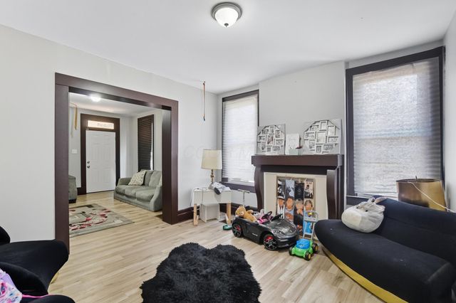 335 E 18th Avenue, 333, Columbus, OH 43201