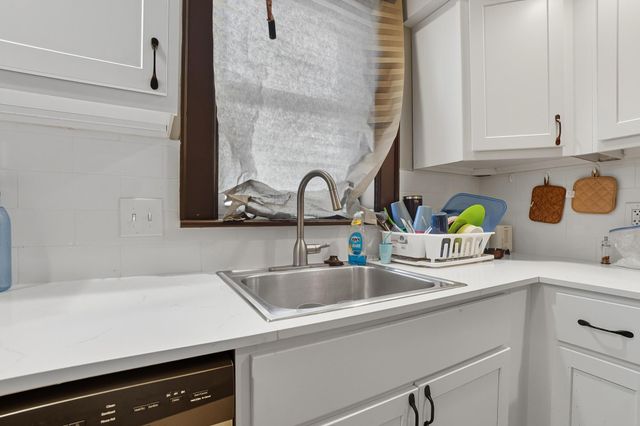 335 E 18th Avenue, 333, Columbus, OH 43201