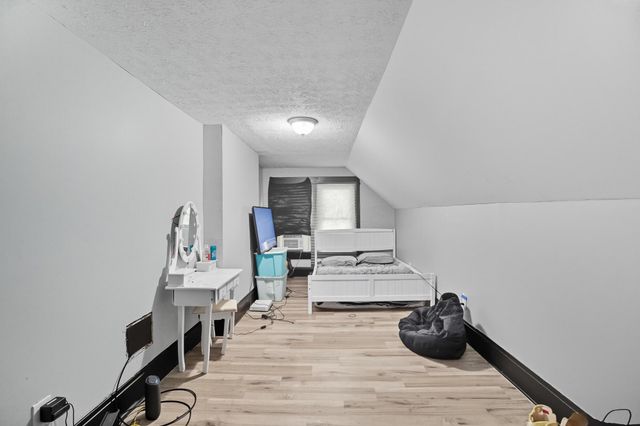 335 E 18th Avenue, 333, Columbus, OH 43201