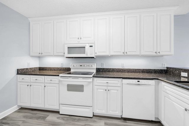 321 Bream Avenue 309, Fort Walton Beach, FL 32548