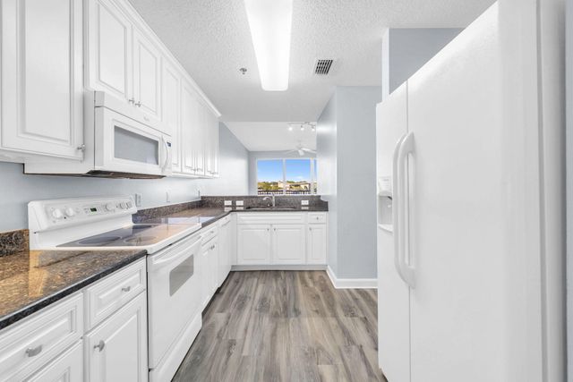 321 Bream Avenue 309, Fort Walton Beach, FL 32548