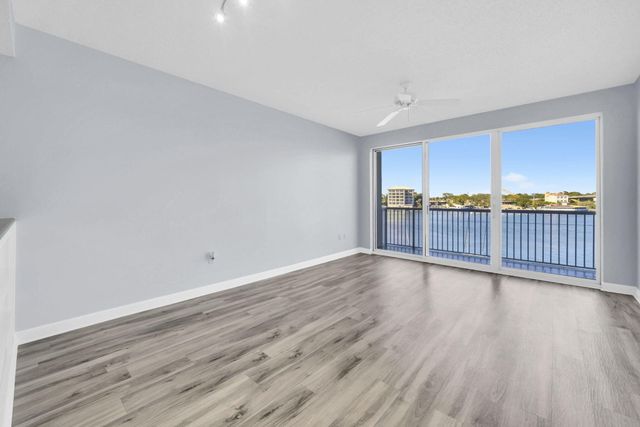 321 Bream Avenue 309, Fort Walton Beach, FL 32548