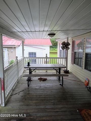 1268 Fred Powell Road, Whiteville, NC 28472