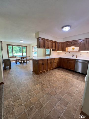 38850 Barth Street, Romulus, MI 48174