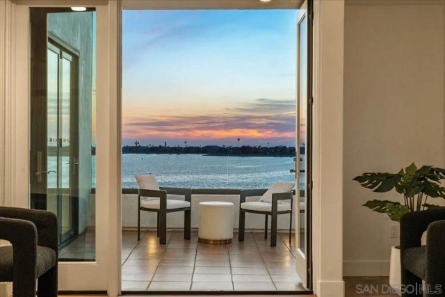 3535 Riviera Drive, San Diego, CA 92109