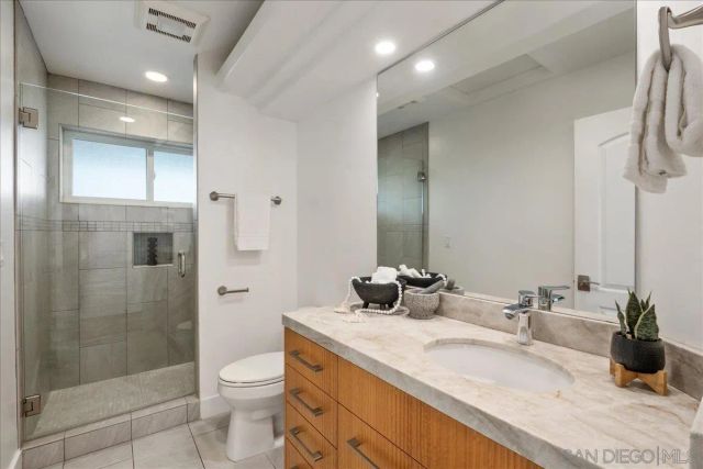 3535 Riviera Drive, San Diego, CA 92109