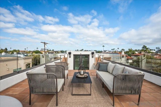 3535 Riviera Drive, San Diego, CA 92109