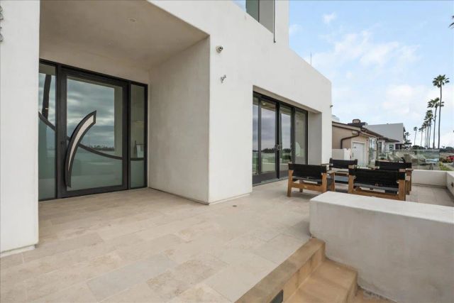 3535 Riviera Drive, San Diego, CA 92109