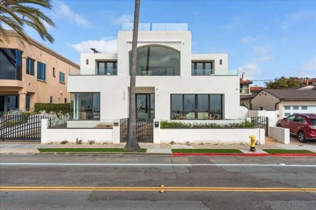 3535 Riviera Drive, San Diego, CA 92109